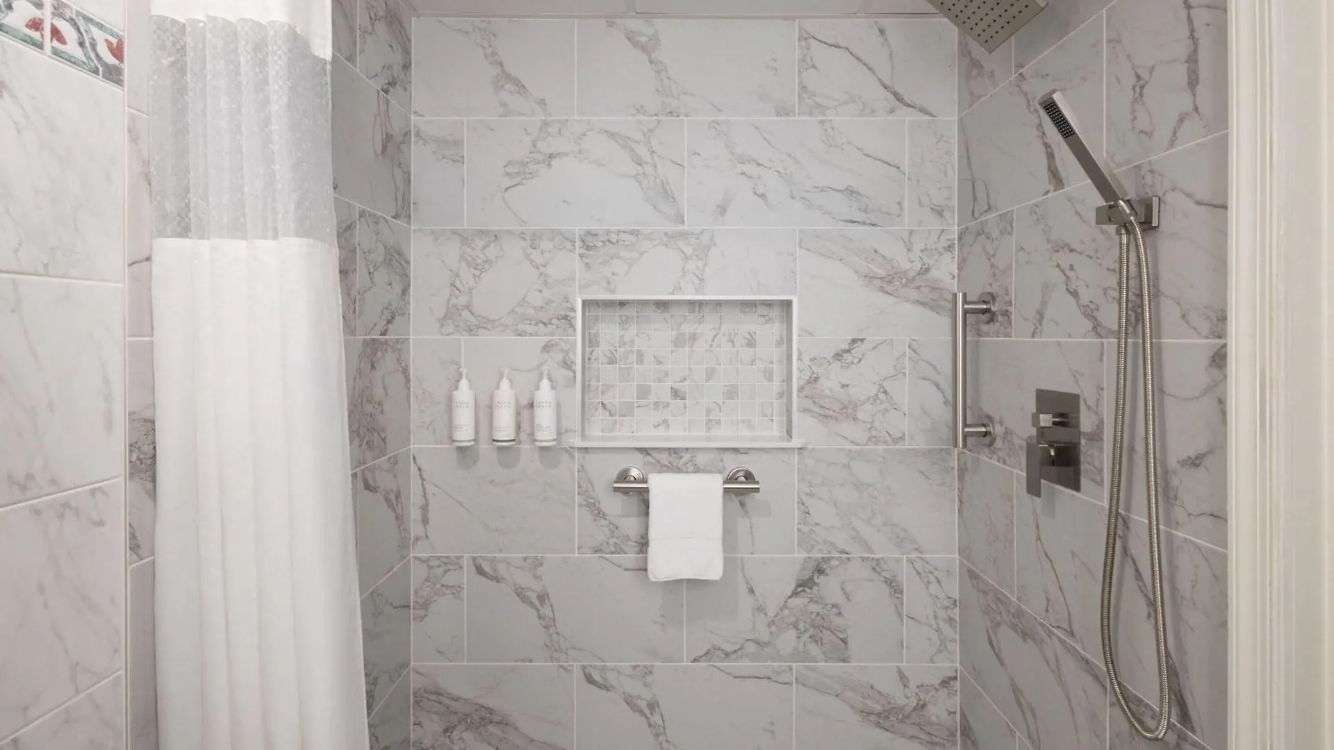 *** Hotel Howard Johnson Plaza By Wyndham Ocean City Oceanfront USA