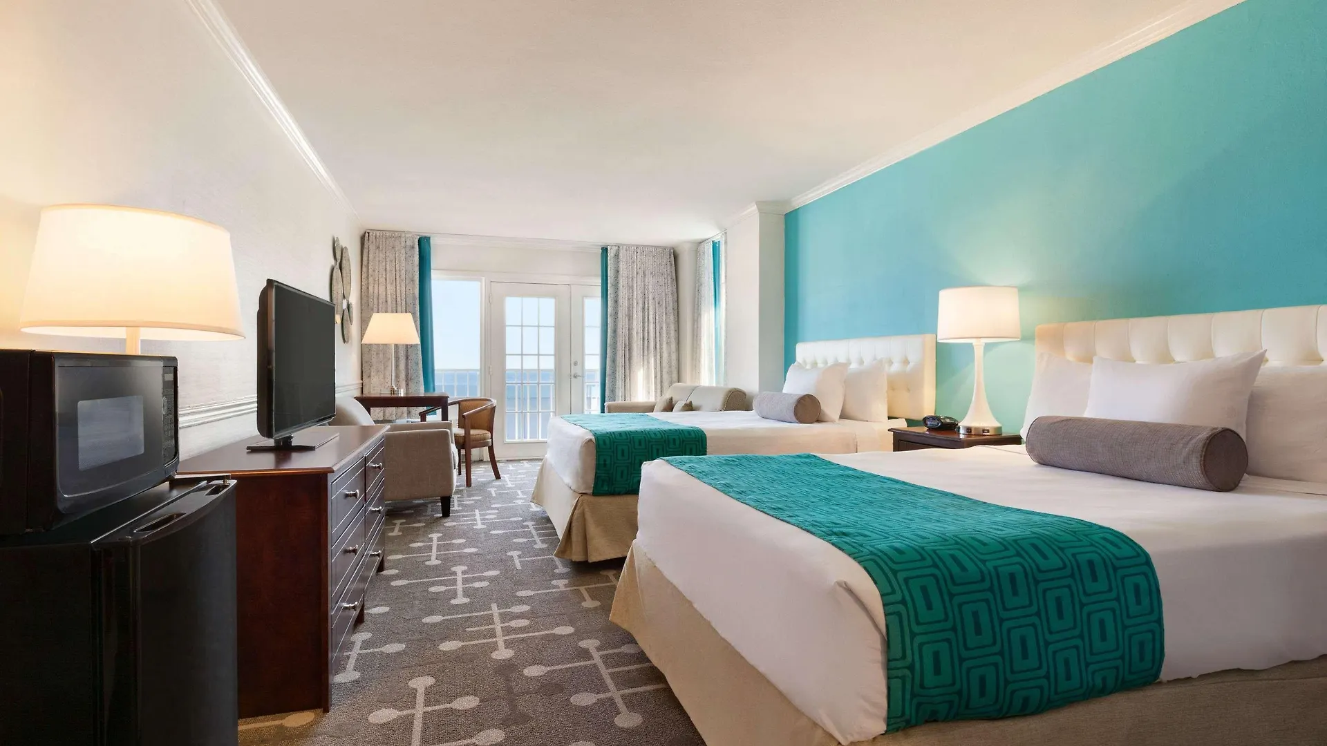 Howard Johnson Plaza By Wyndham Ocean City Oceanfront Hotel