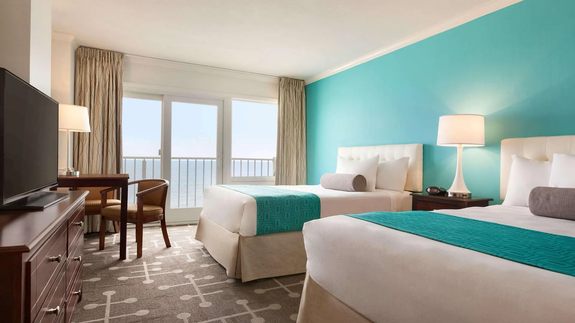 Howard Johnson Plaza By Wyndham Ocean City Oceanfront
