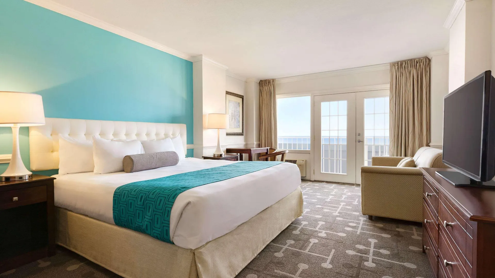 Howard Johnson Plaza By Wyndham Ocean City Oceanfront Hotel