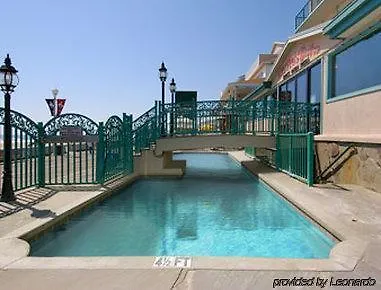 Howard Johnson Plaza By Wyndham Ocean City Oceanfront 3*,