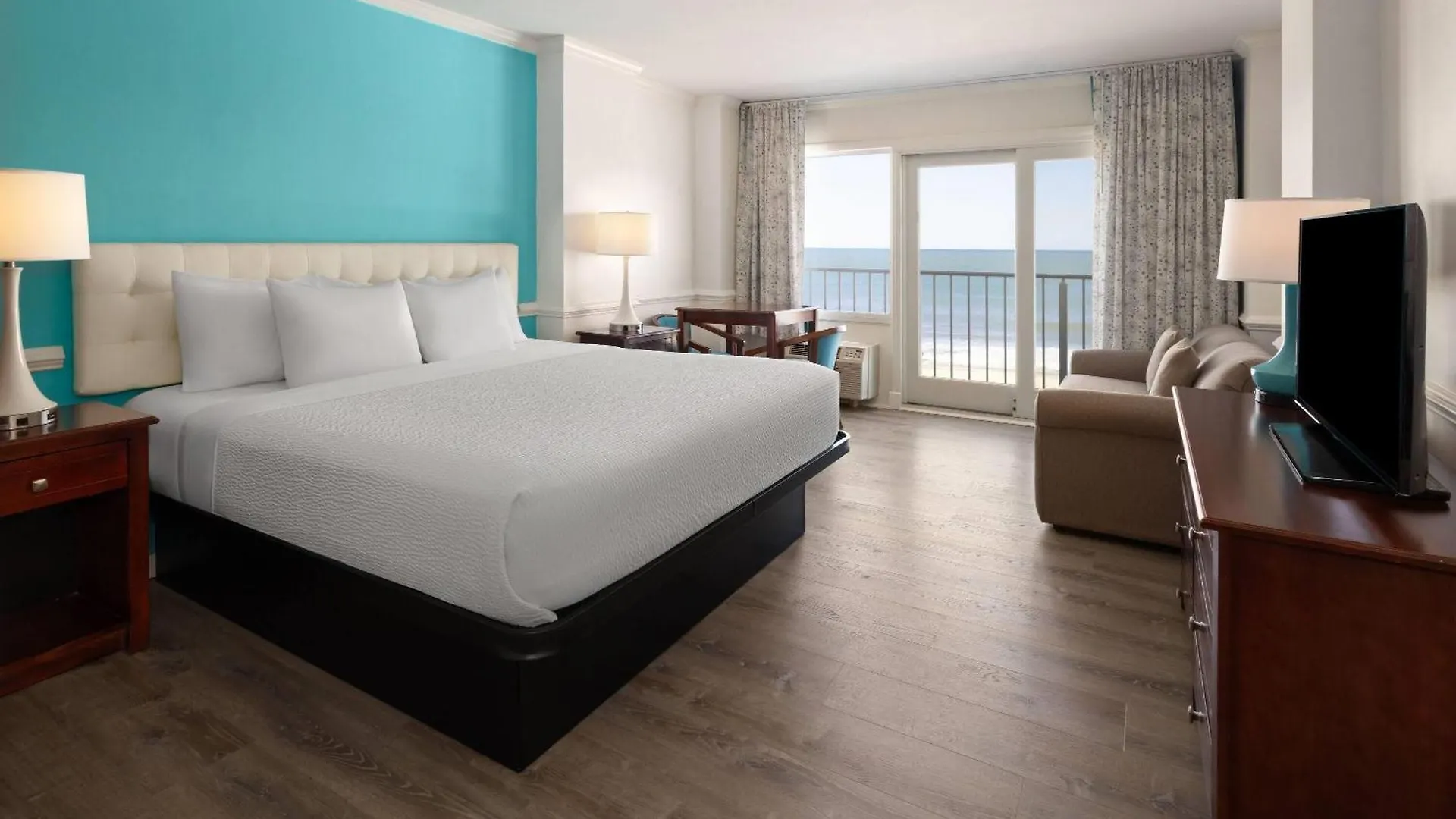 Howard Johnson Plaza By Wyndham Ocean City Oceanfront Hotel