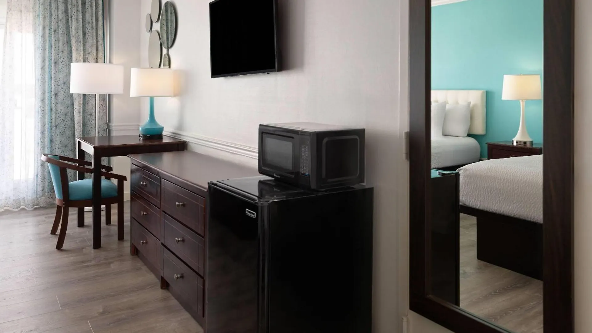 Howard Johnson Plaza By Wyndham Ocean City Oceanfront