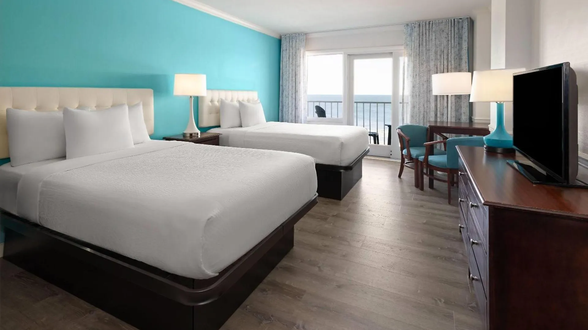 Howard Johnson Plaza By Wyndham Ocean City Oceanfront Hotel