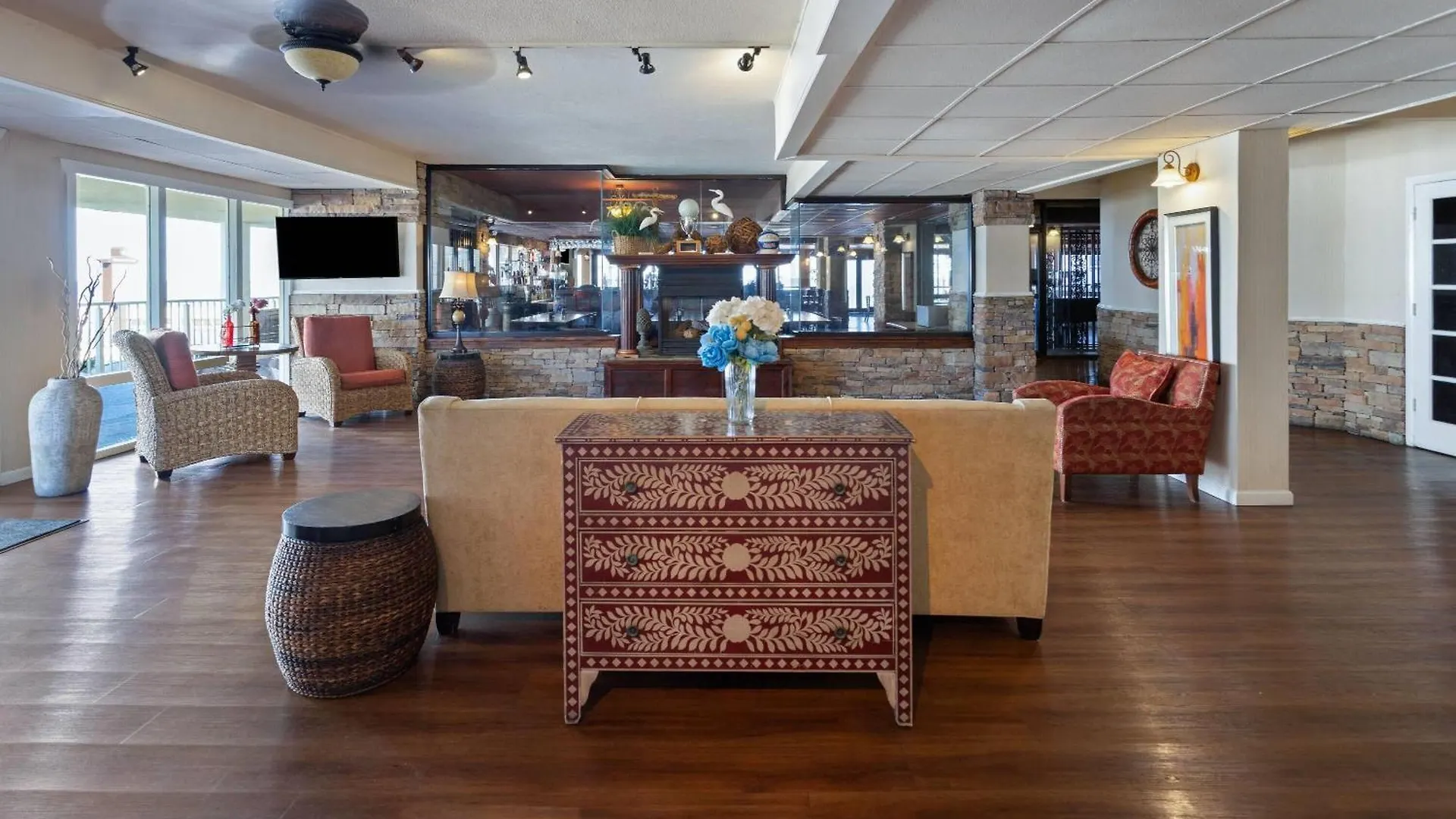 Howard Johnson Plaza By Wyndham Ocean City Oceanfront