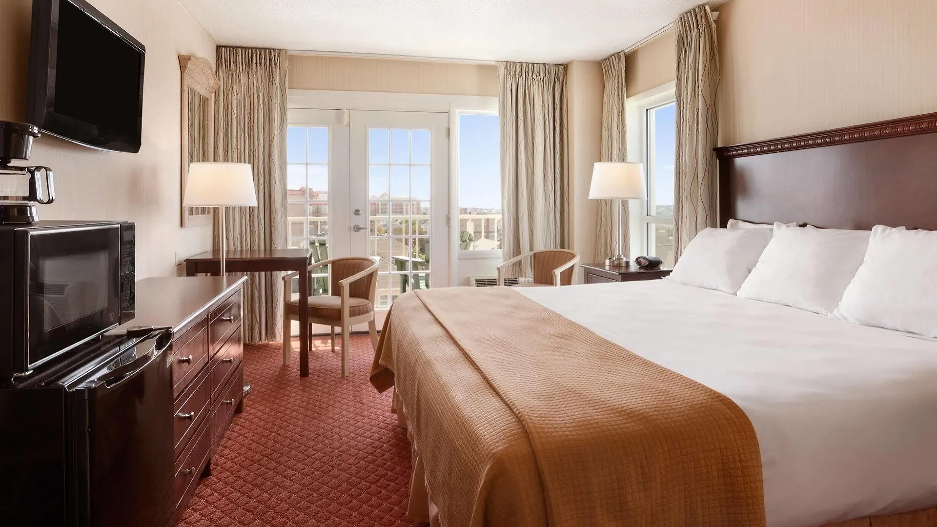 Howard Johnson Plaza By Wyndham Ocean City Oceanfront