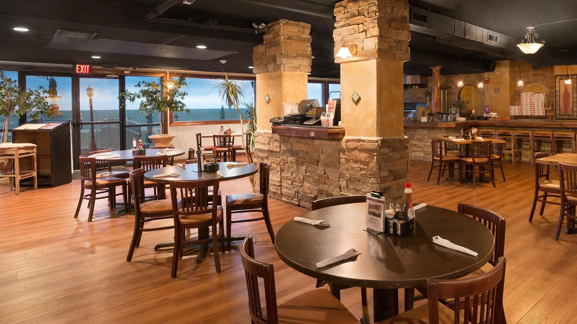 Howard Johnson Plaza By Wyndham Ocean City Oceanfront 3*,  Estados Unidos