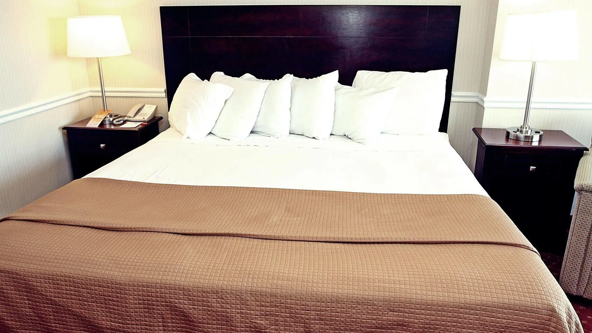 Hotel Howard Johnson Plaza By Wyndham Ocean City Oceanfront